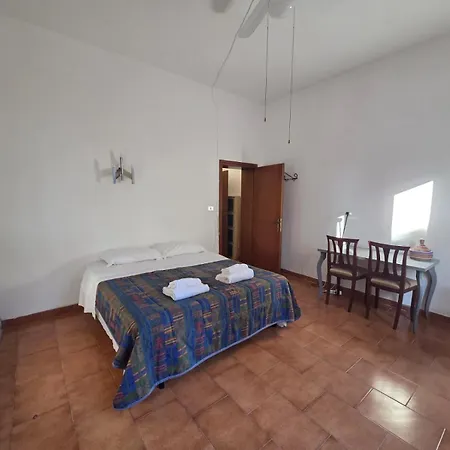 Beachside Apartment Quercianella