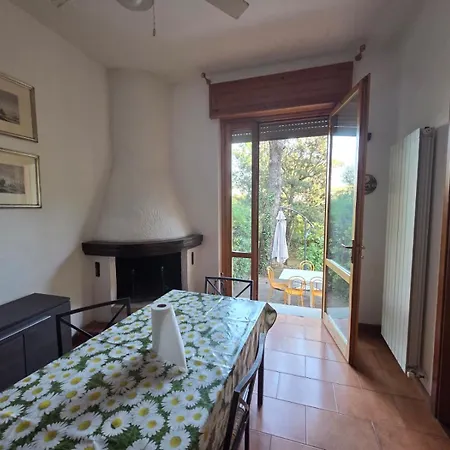 Beachside Apartment Quercianella